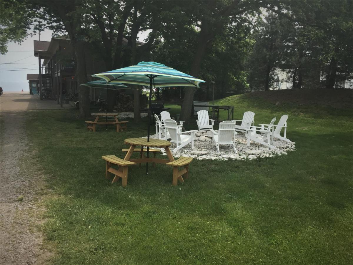 Lake Point Motel Marblehead Exterior foto